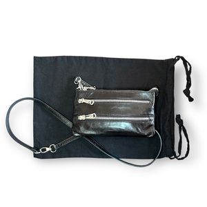 LIKE NEW! HOBO: Black leather mini purse with zipper detail